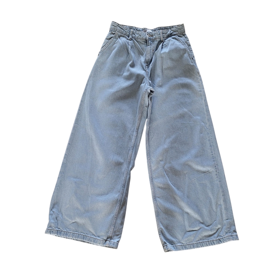 B16. Zara Light Blue Denim Wide Legged Jeans - Size 4